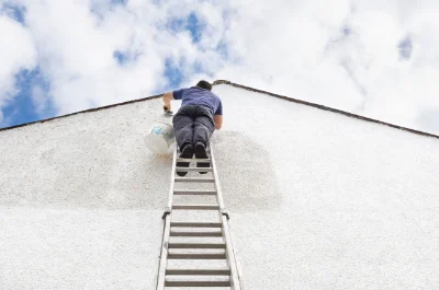Peinture extérieure à Rogues — façades et ravalement